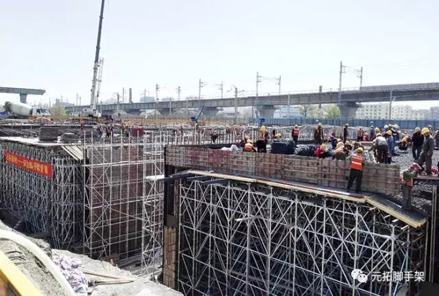 盤扣式腳手架施工現(xiàn)場